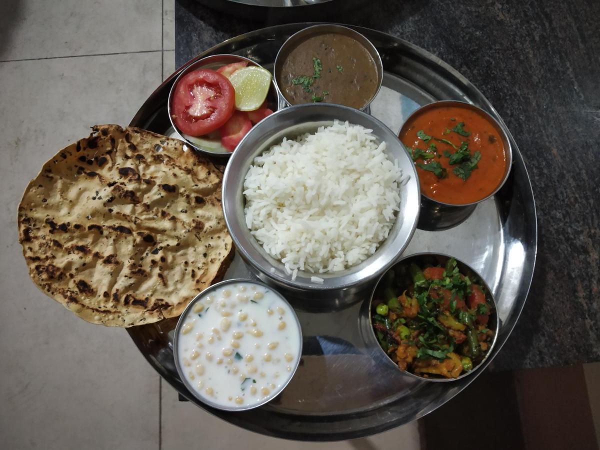 Hotel Arihant Palace , Katra Katra  Eksteriør bilde